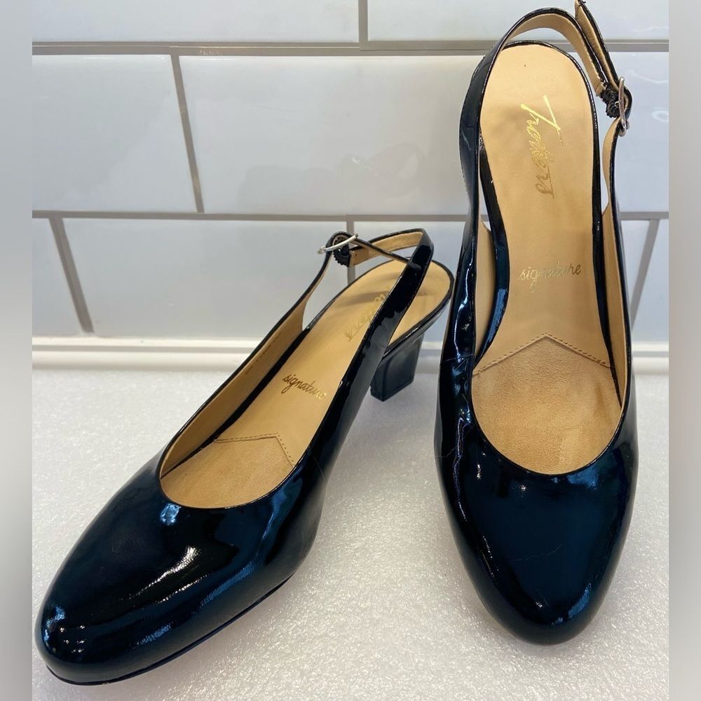 WOMEN’S Trotters Patent Leather Sling Back Heels Size 9N